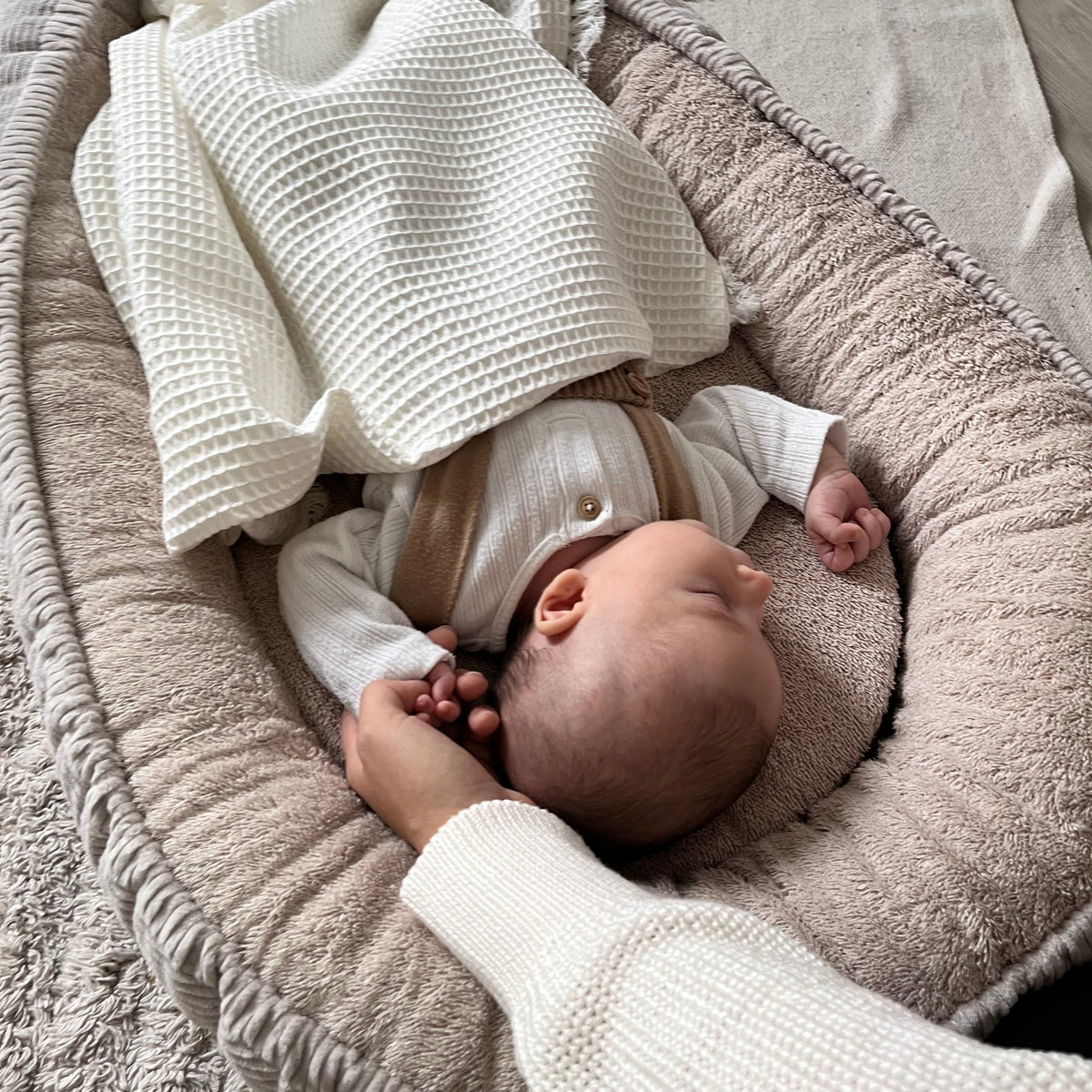 Baby Nest - Baby-Anmata