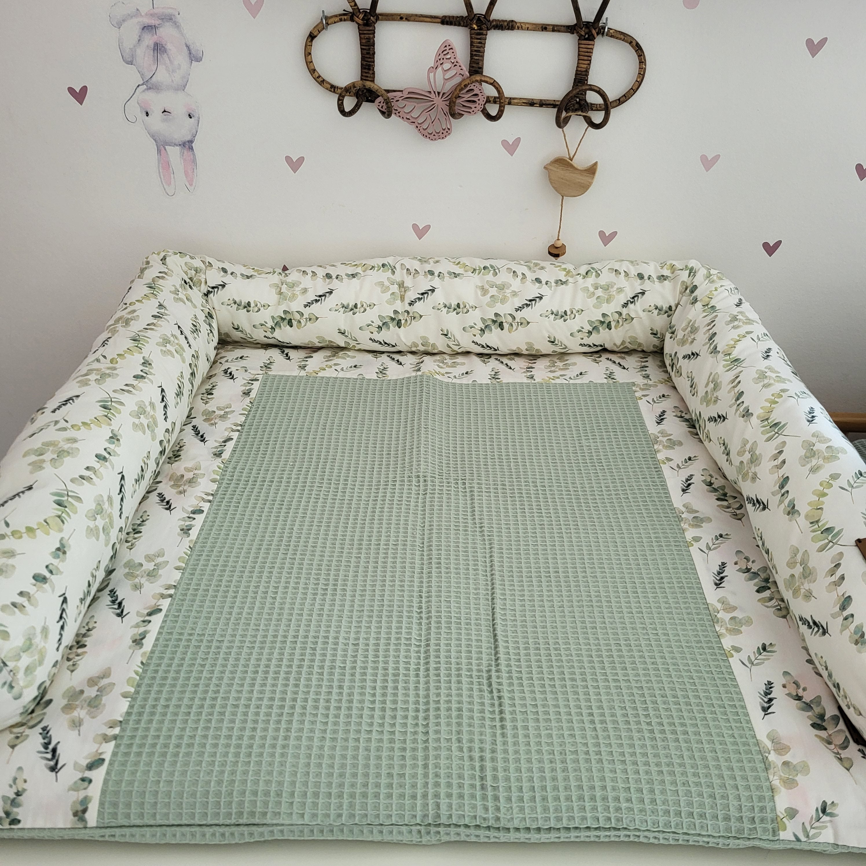 Wickeltischschlange Eukalyptus für Wickelauflage - Baby-Anmata