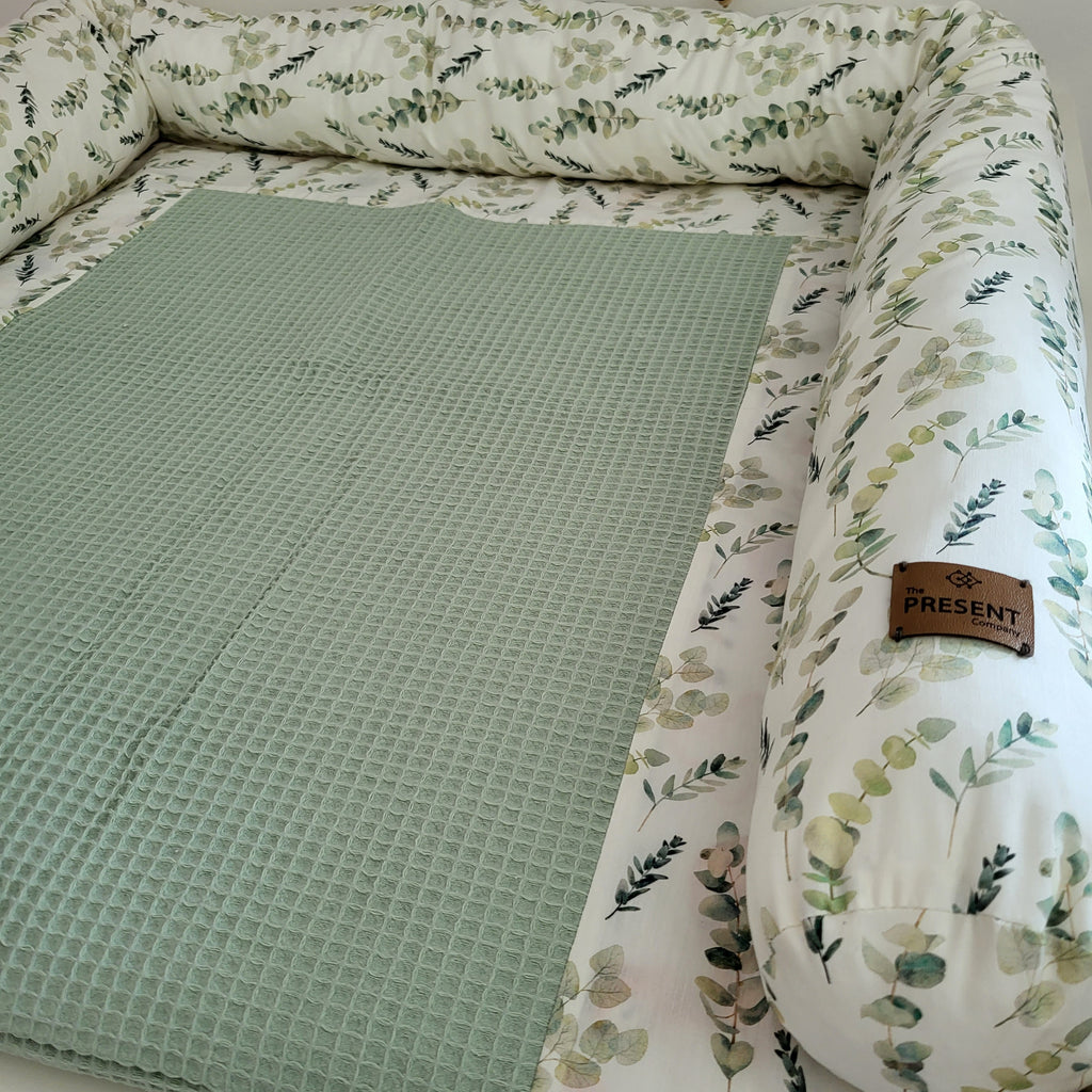 Wickeltischschlange Eukalyptus für Wickelauflage - Baby-Anmata