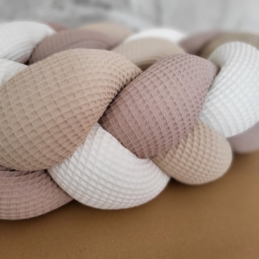 Geflochtene Bettschnecke / Bettschlange Hellbeige, Dunkelbeige und Weiß