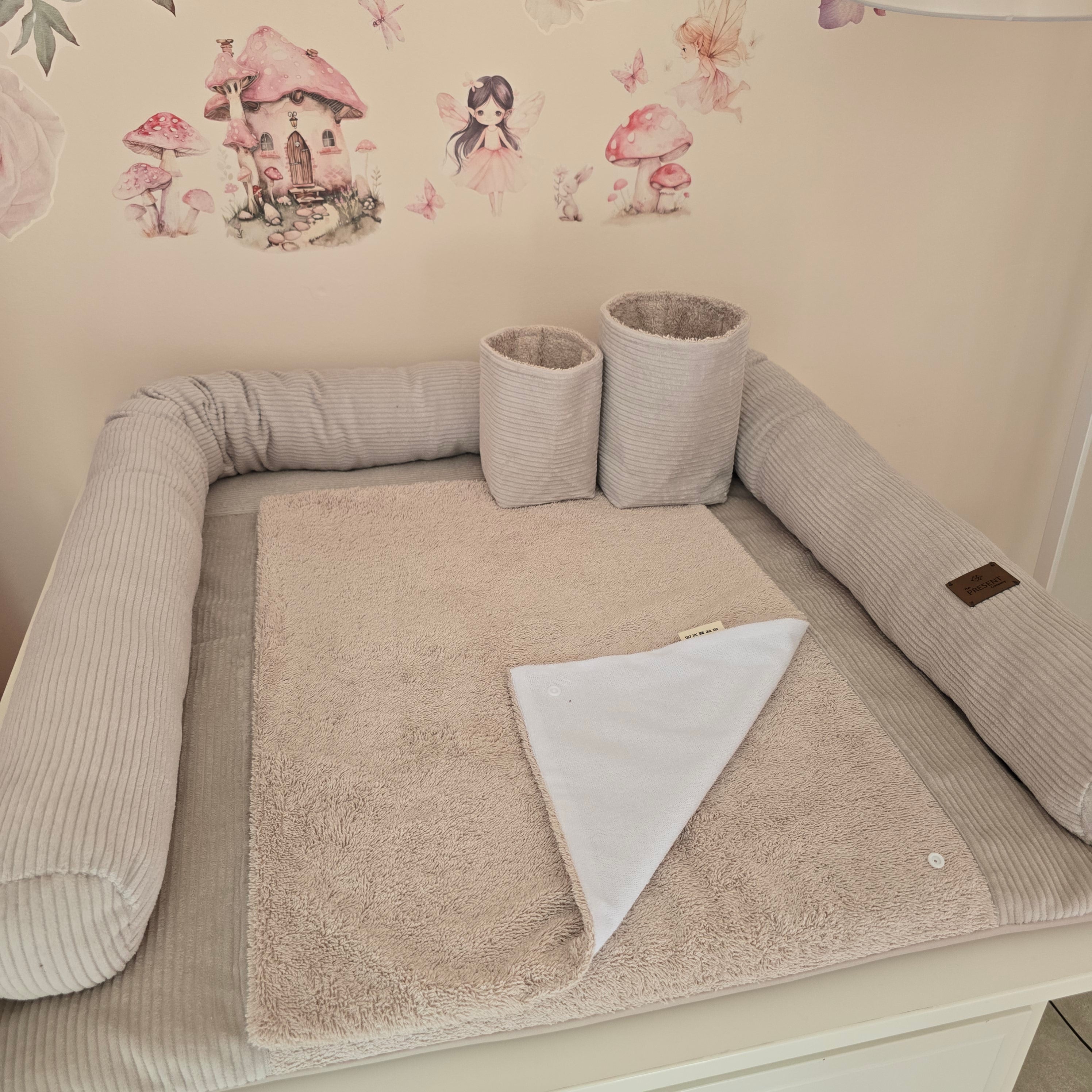 Wickelplatz-Komplettset Cord - Baby-Anmata