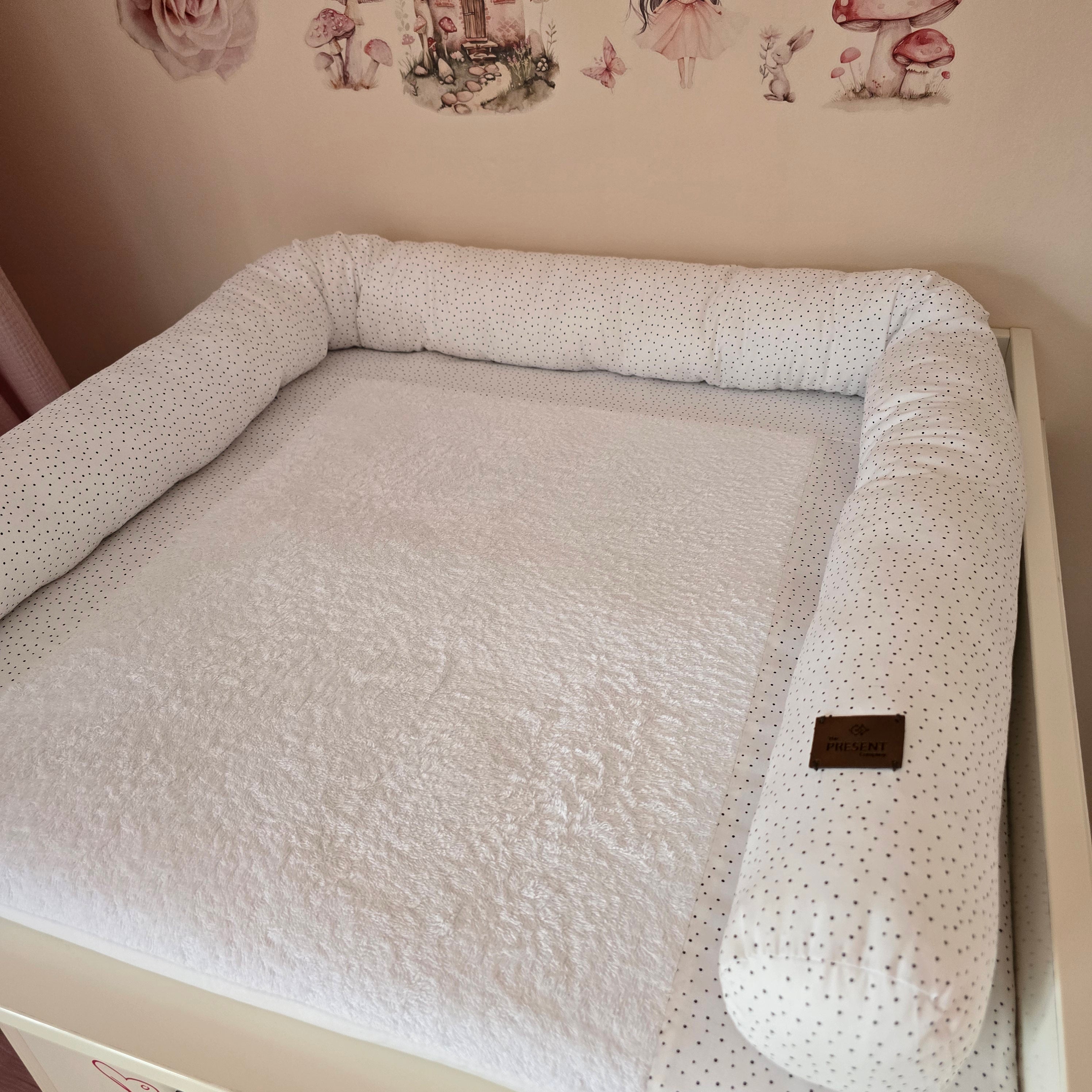 Wickeltischschlange Punkte für Wickelauflage - Baby-Anmata