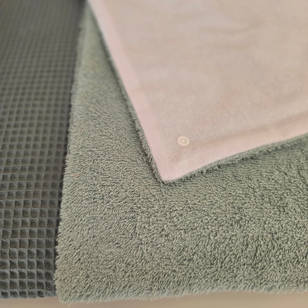 Abknöpfbare wasserfeste Auflage Frottee - Baby-Anmata