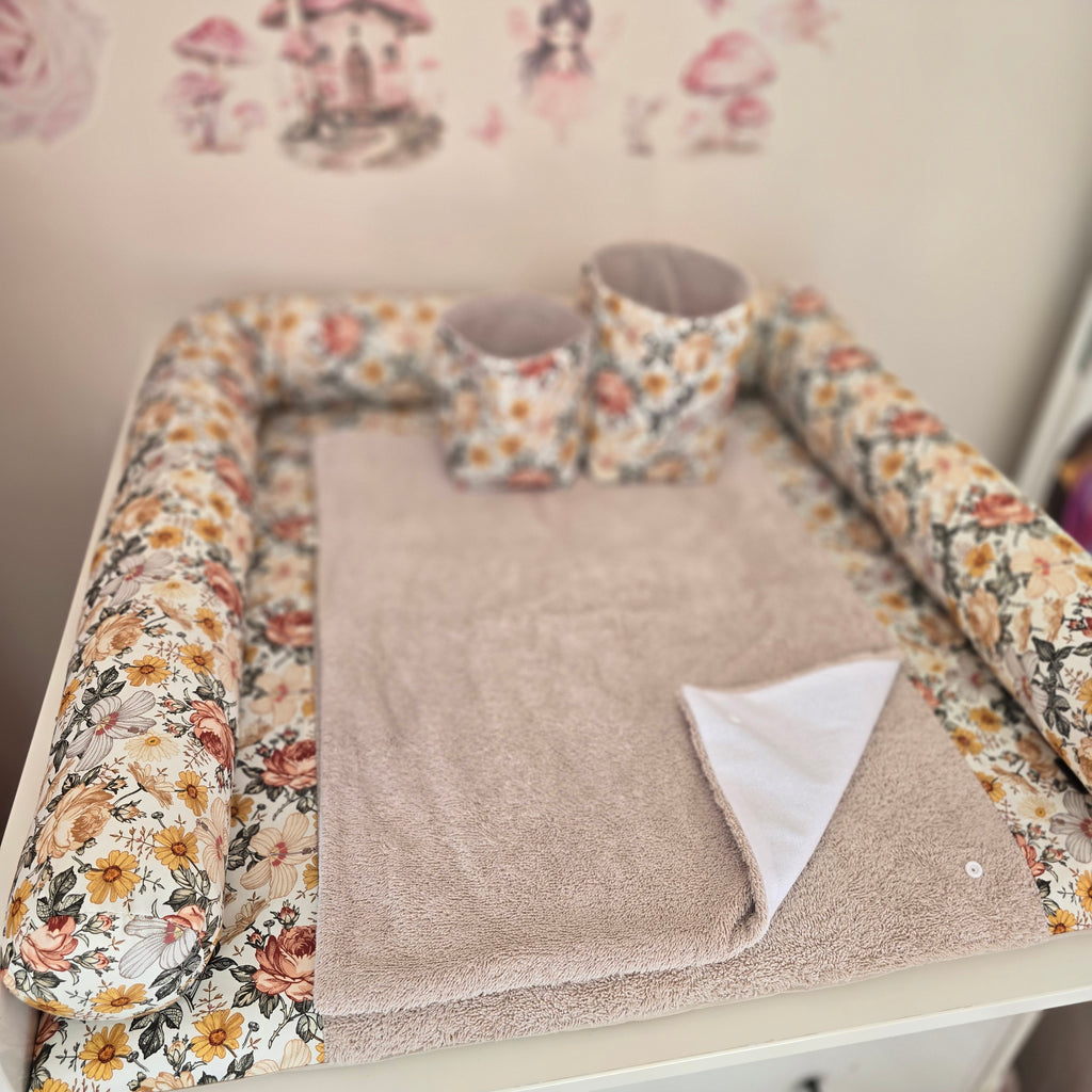 Wickelplatz-Komplettset Retroblume - Baby-Anmata