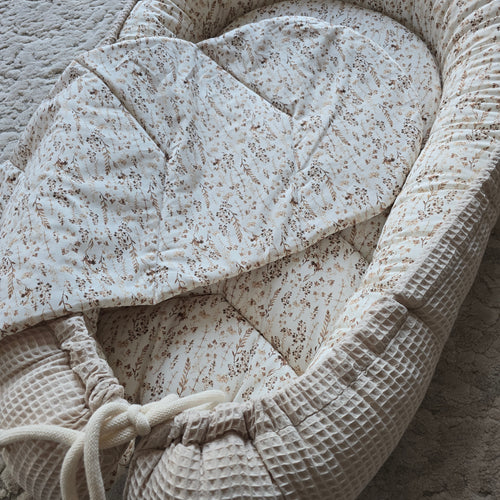 Baby Nestchen Bohoblume - Baby-Anmata