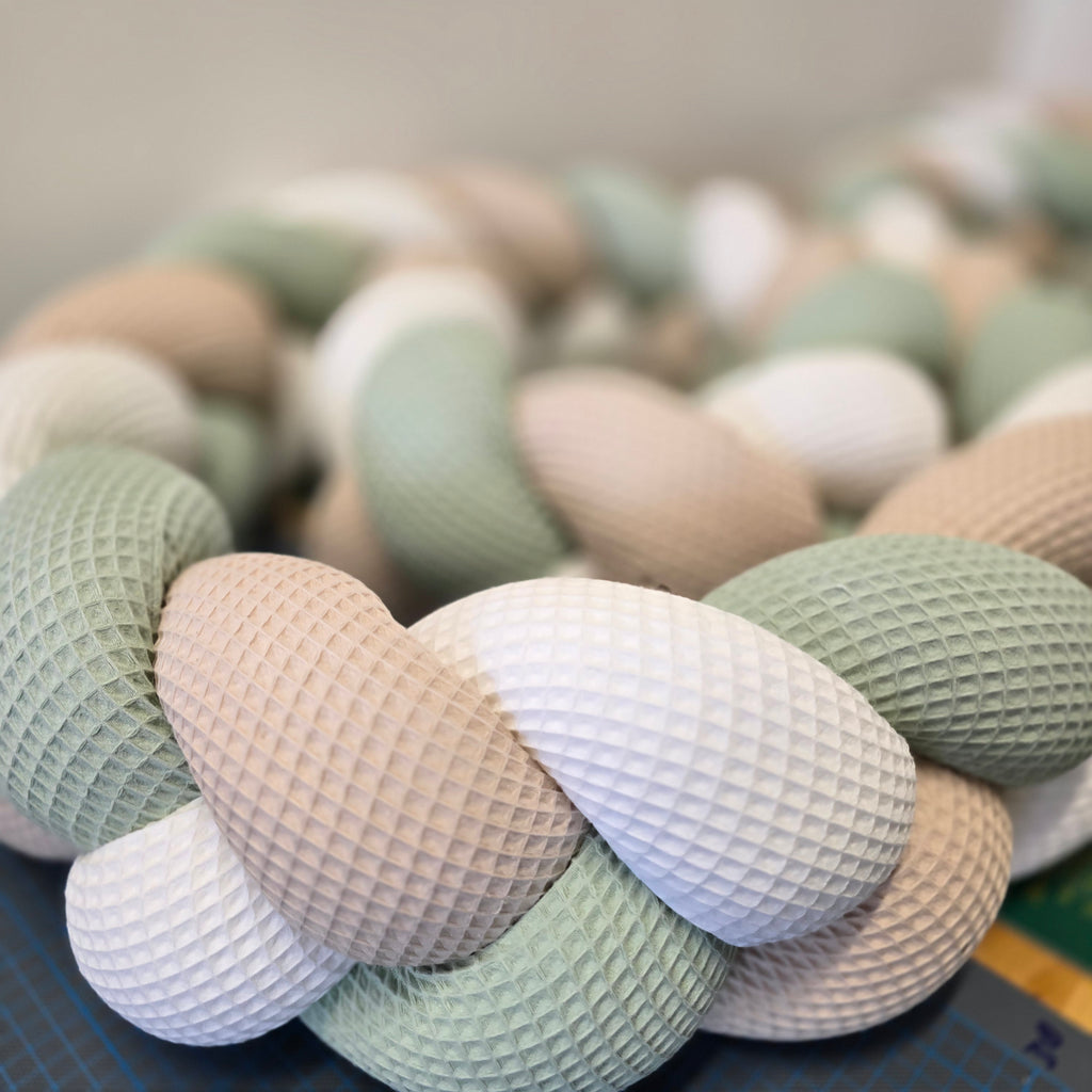 Geflochtene Bettschnecke / Bettschlange Luna - Baby-Anmata