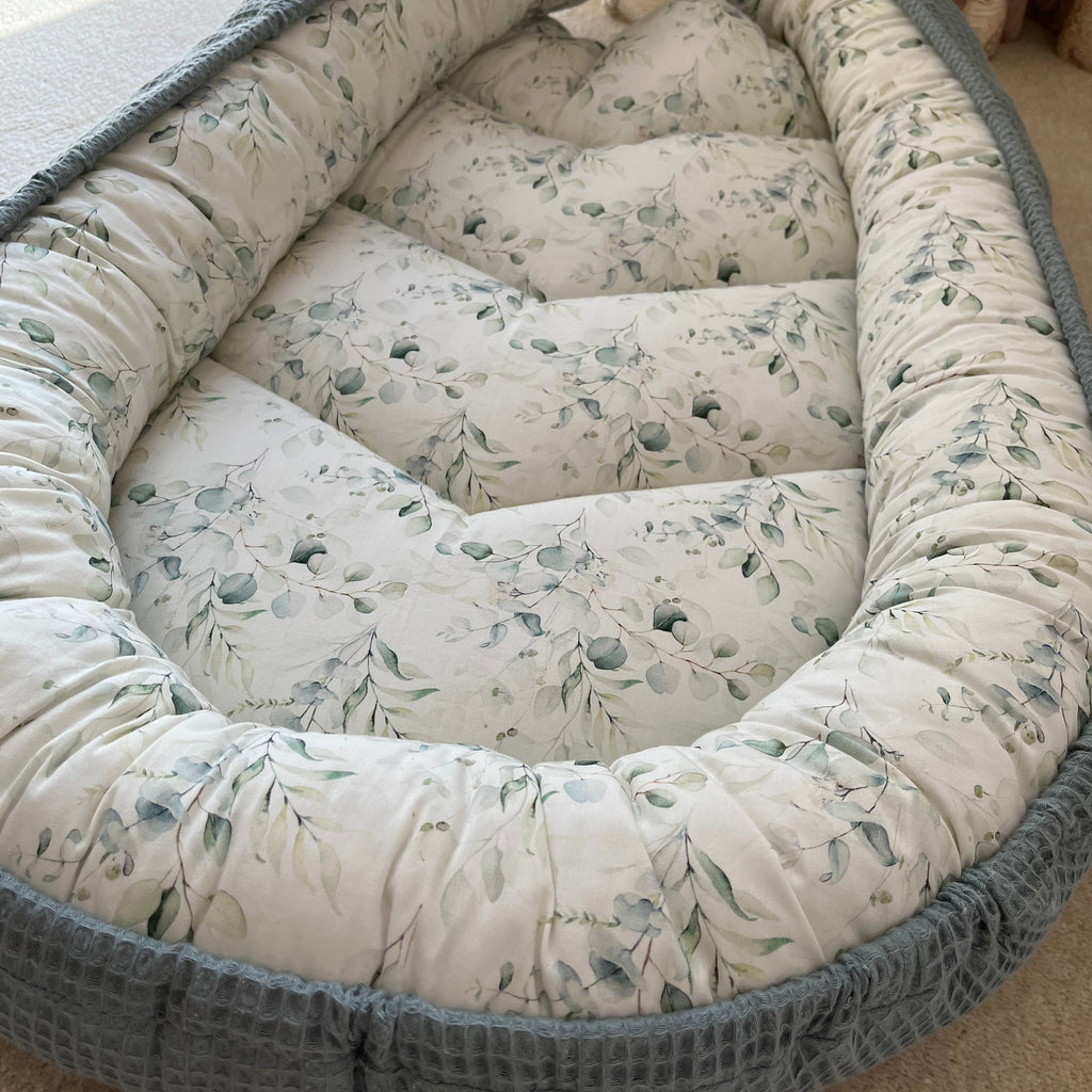 Baby Nestchen, Babynest Eukalyptus - Baby-Anmata